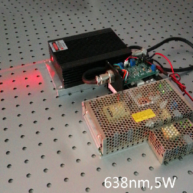 638nm 5W 高功率 红光 半导体激光器 0~30khz模拟或TTL调制